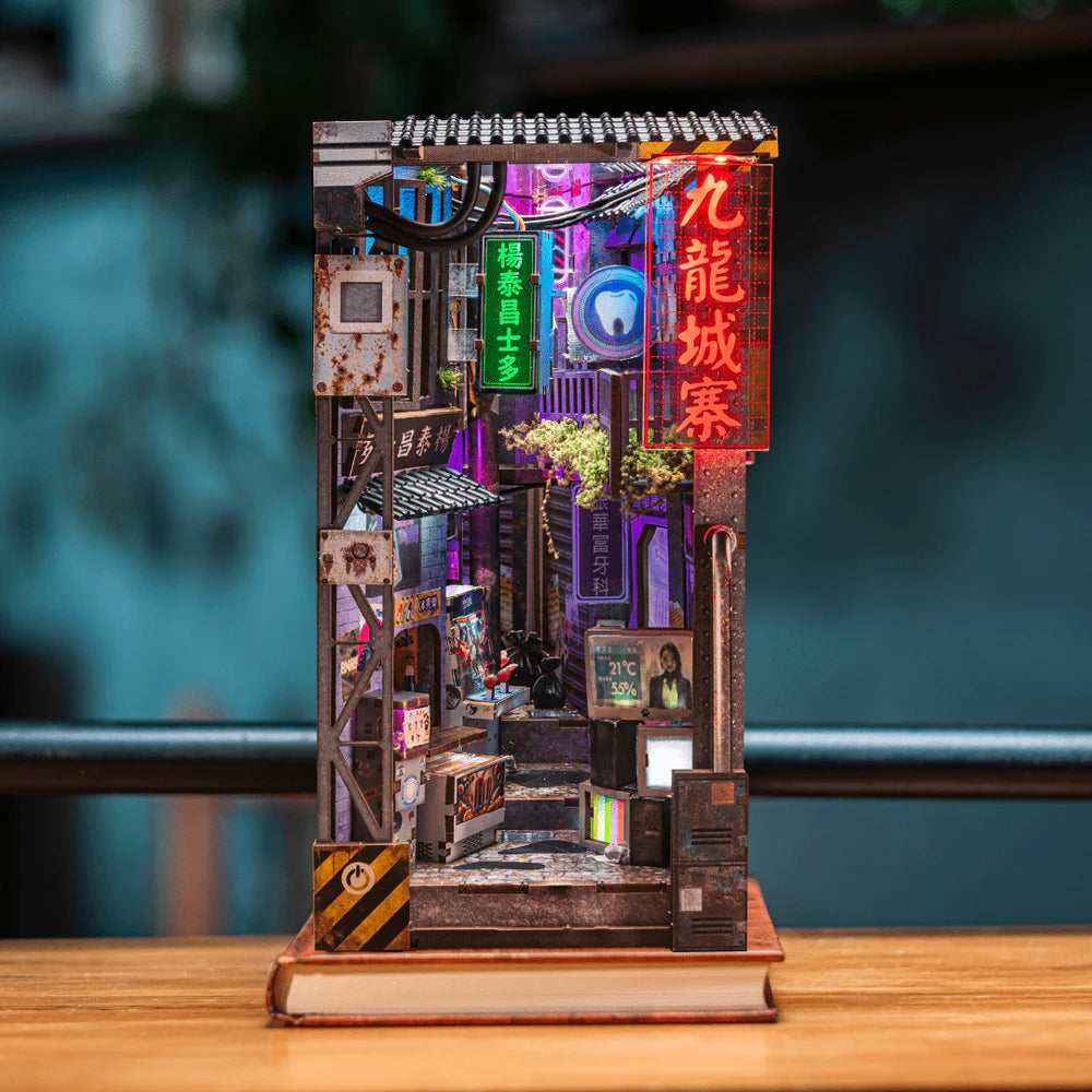 Kowloon Walled City 2049 Book Nook Kit